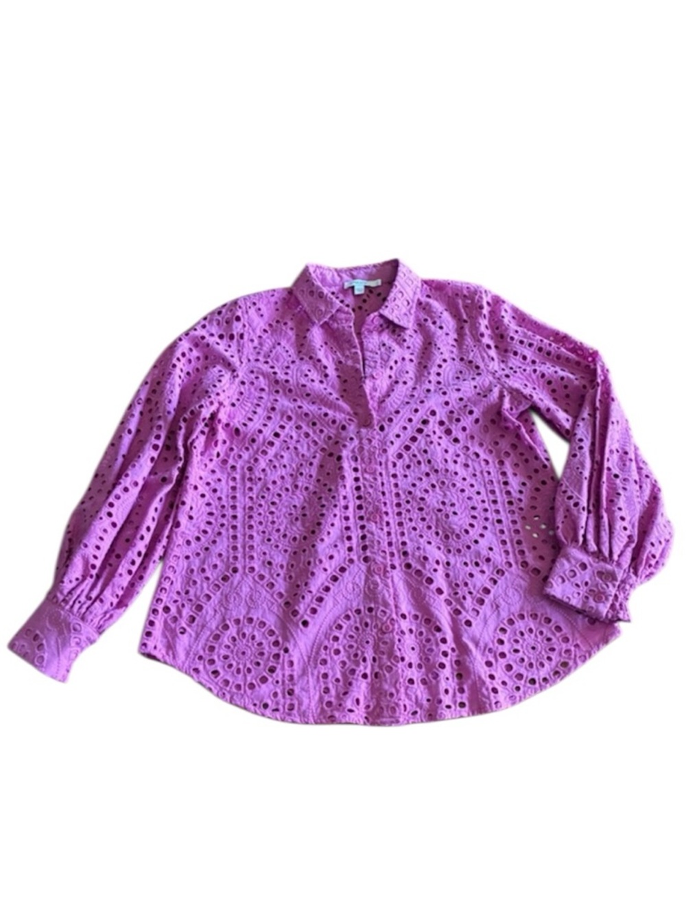 Chico's eyelet Fuchsia Billow Wave Button-Front Top top size small